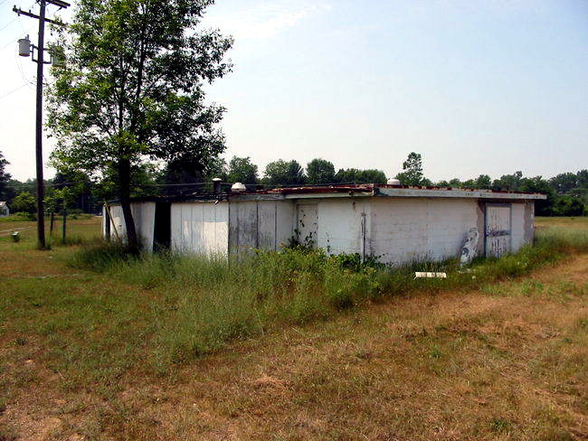 Seaway Drive-In Theatre - June 2002 Photo (newer photo)